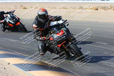 media/Jan-14-2022-Apex Assassins (Fri) [[4609ad47be]]/Trackday 1/Session 4/Turn 15 Inside/